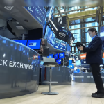 SKN | האם התיקון במדד ראסל 2000 מהווה הזדמנות קנייה או אות אזהרה?